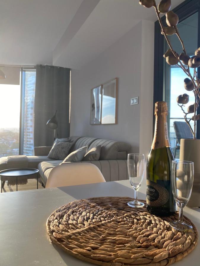 Capital Towers Splendor Apartment เชชูฟ ภายนอก รูปภาพ