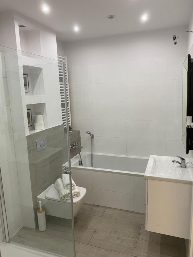 Capital Towers Splendor Apartment เชชูฟ ภายนอก รูปภาพ